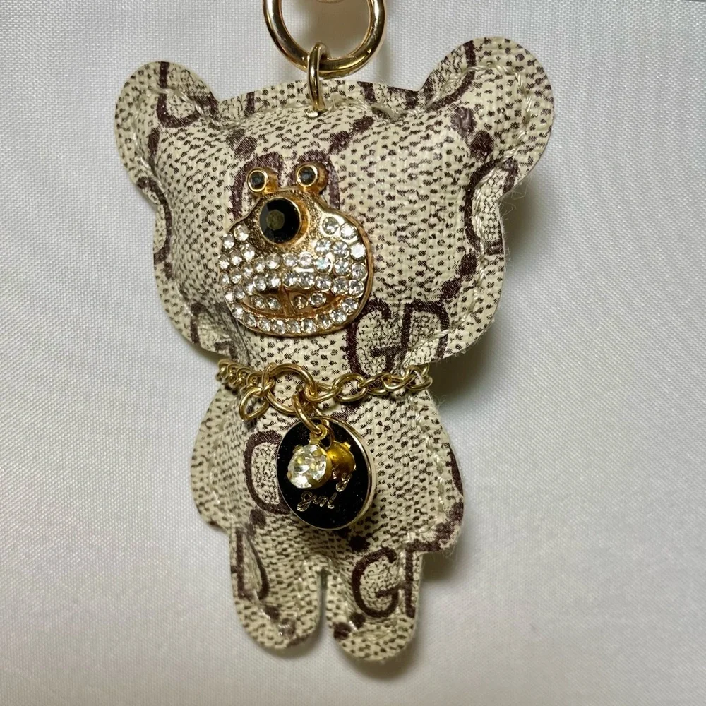 Bag Charm- Crystal Face Fashion Bear Keychain/Bag Charm in Beige Logo Print,NWOT - Picture 4 of 8
